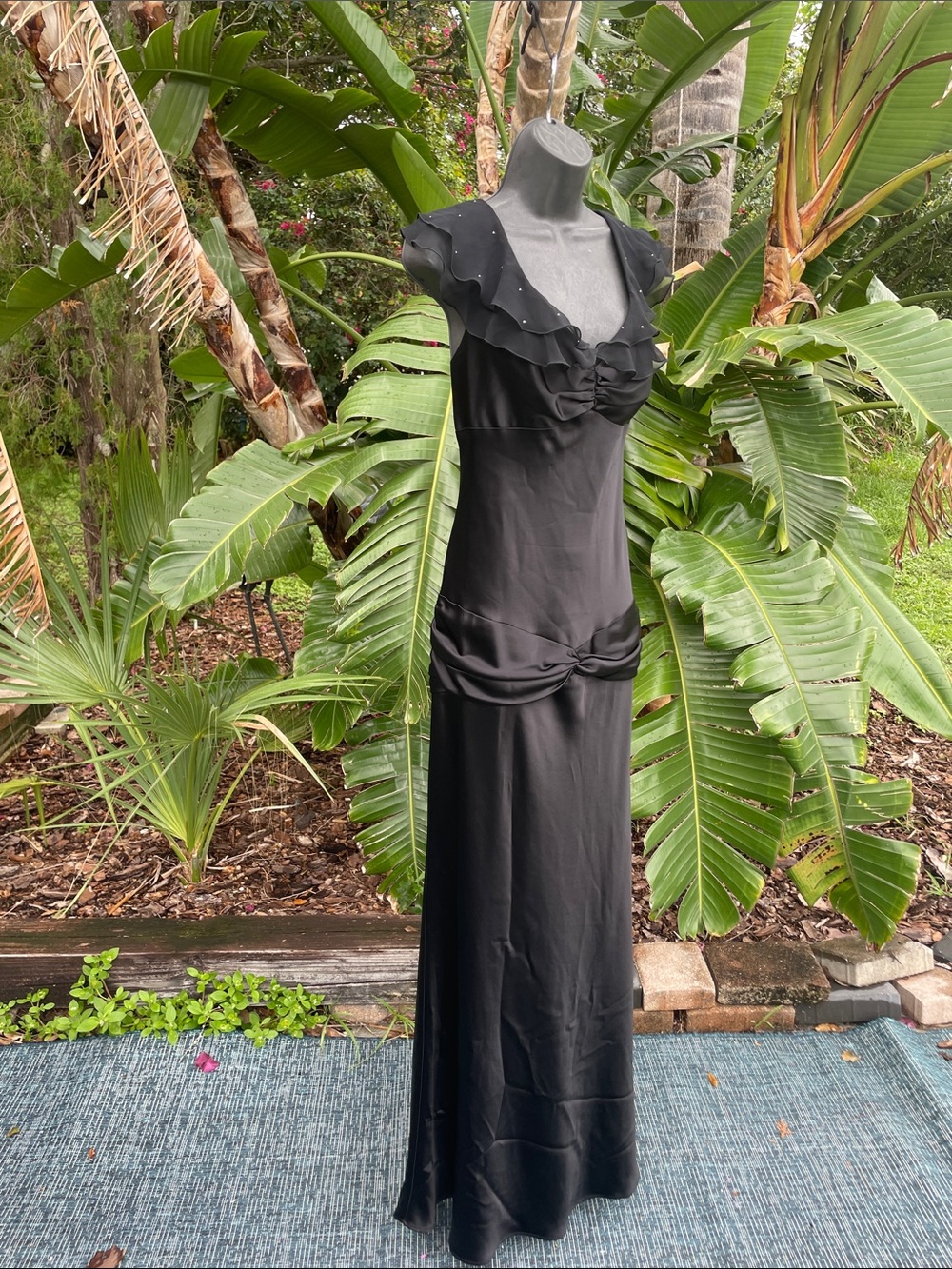 Elegant drop waist Black Ruffled Maxi Dress